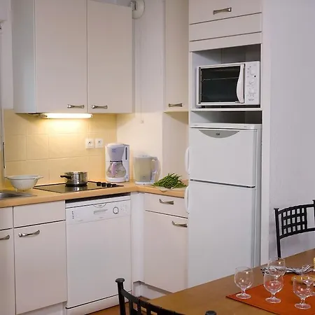 Madame Vacances Domaine De Figuiere Apartmanhotel